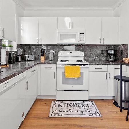 Comfy & Updated Apartment Centrally Located Minutes Away From Everything! Miami Exterior photo