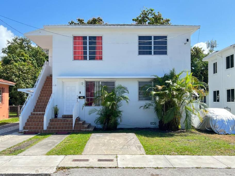 Comfy & Updated Apartment Centrally Located Minutes Away From Everything! Miami Exterior photo