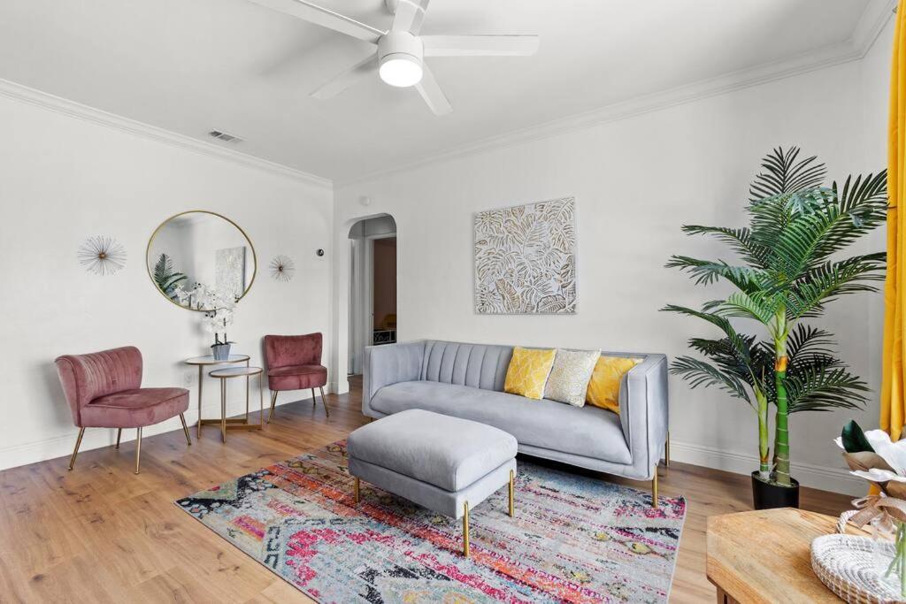 Comfy & Updated Apartment Centrally Located Minutes Away From Everything! Miami Exterior photo